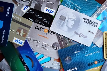 Tarjetas de crédito sobre estados de cuenta